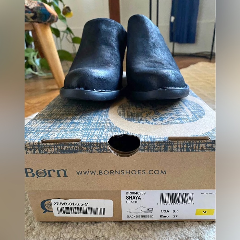 Born Shaya shoe boot distressed black suede.